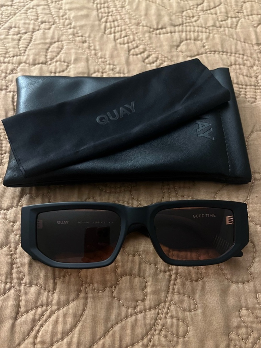 Quay Good Time Sunglasses NWOT